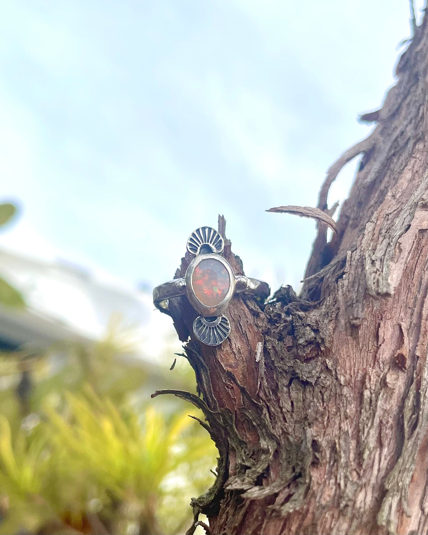 ~AUSTRALIAN CRYSTAL OPAL RING~ Size US6.5 (UK M)