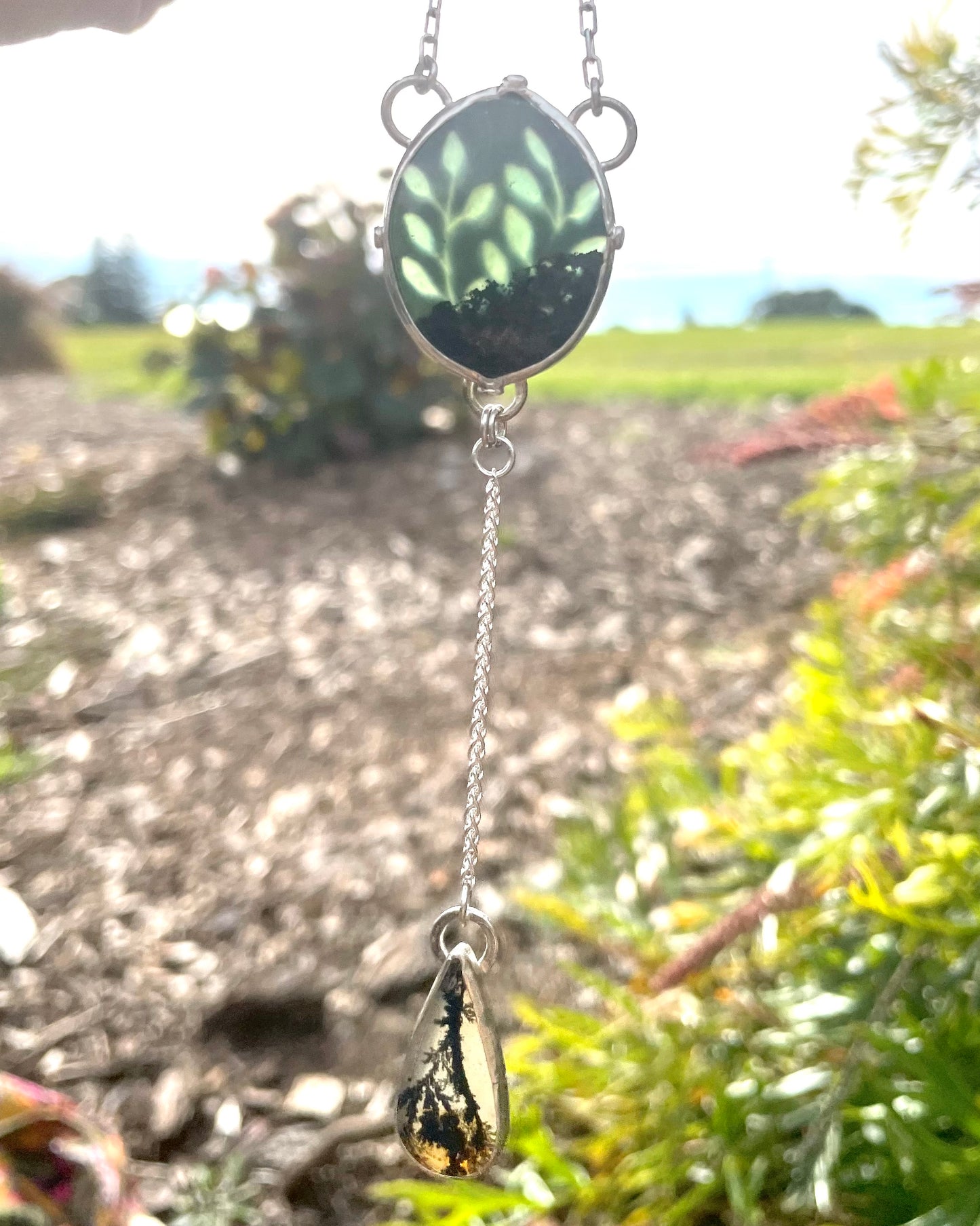 ~SERPENTINE + DANGLE DENDRITIC NECKLACE~