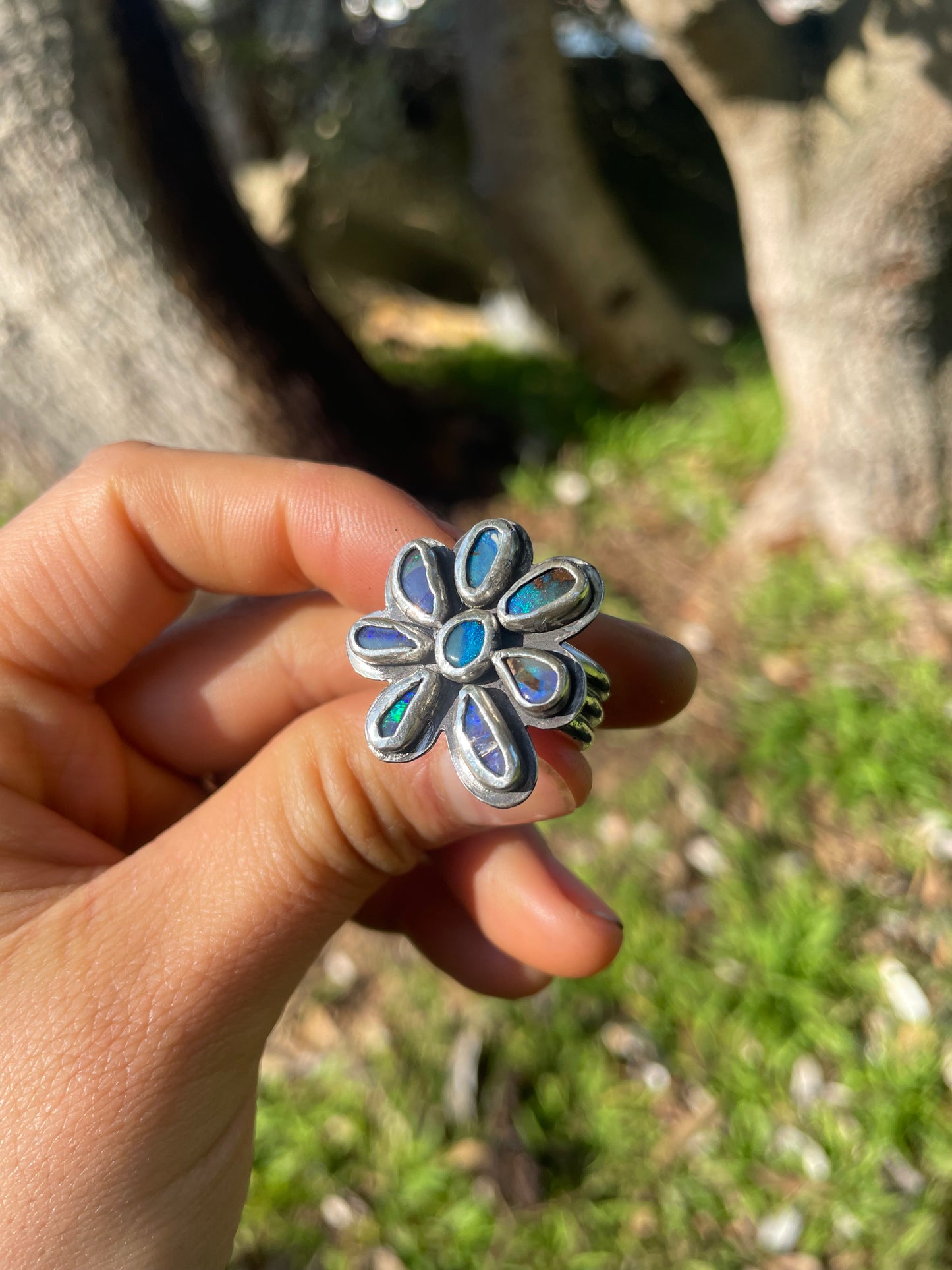 ~OPAL FLOWER PETAL RING~ Size Q, US8.25