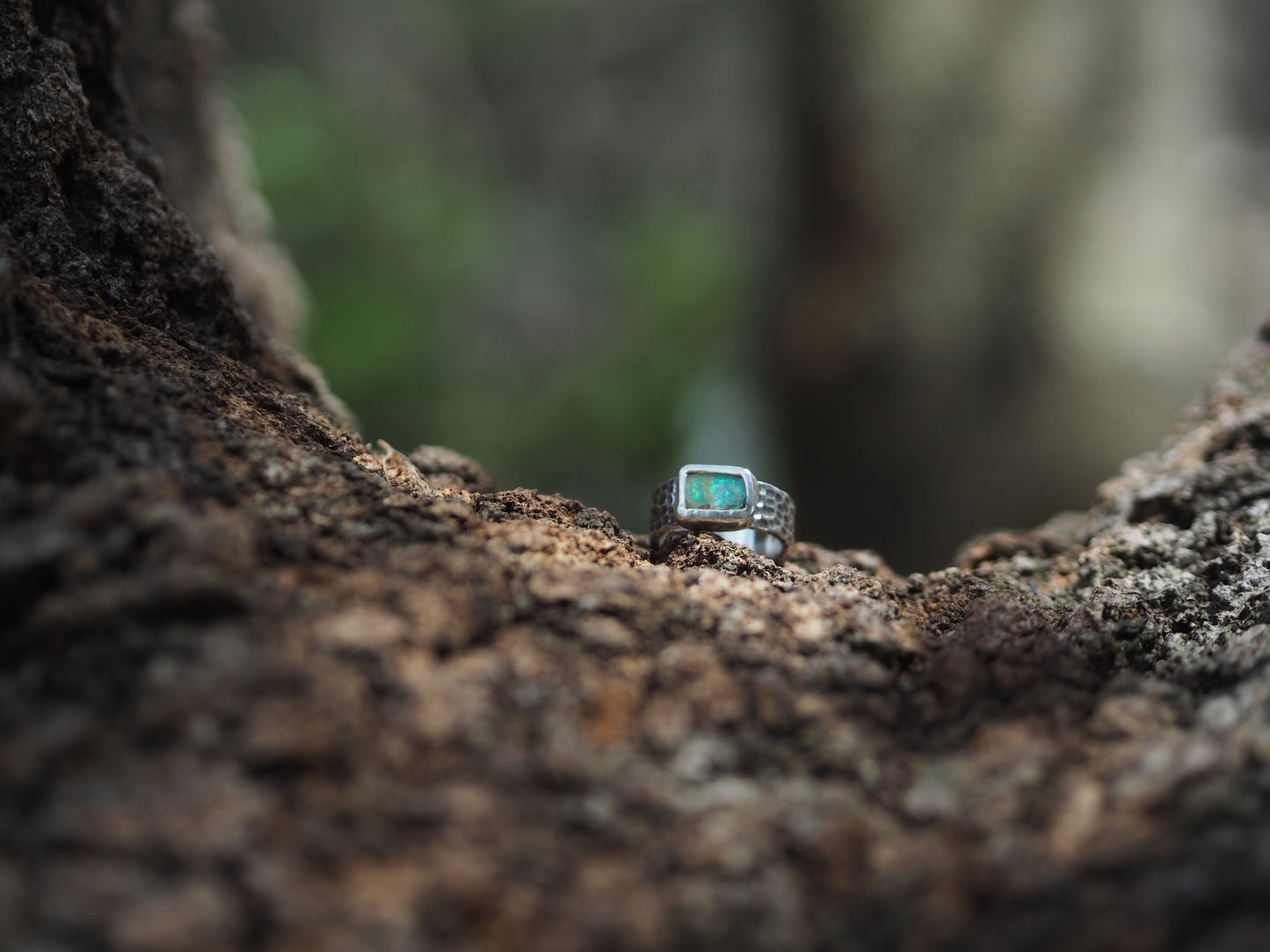 ~HAMMERED RING~ Blue Green Boulder opal (Size7.5, O1/2)