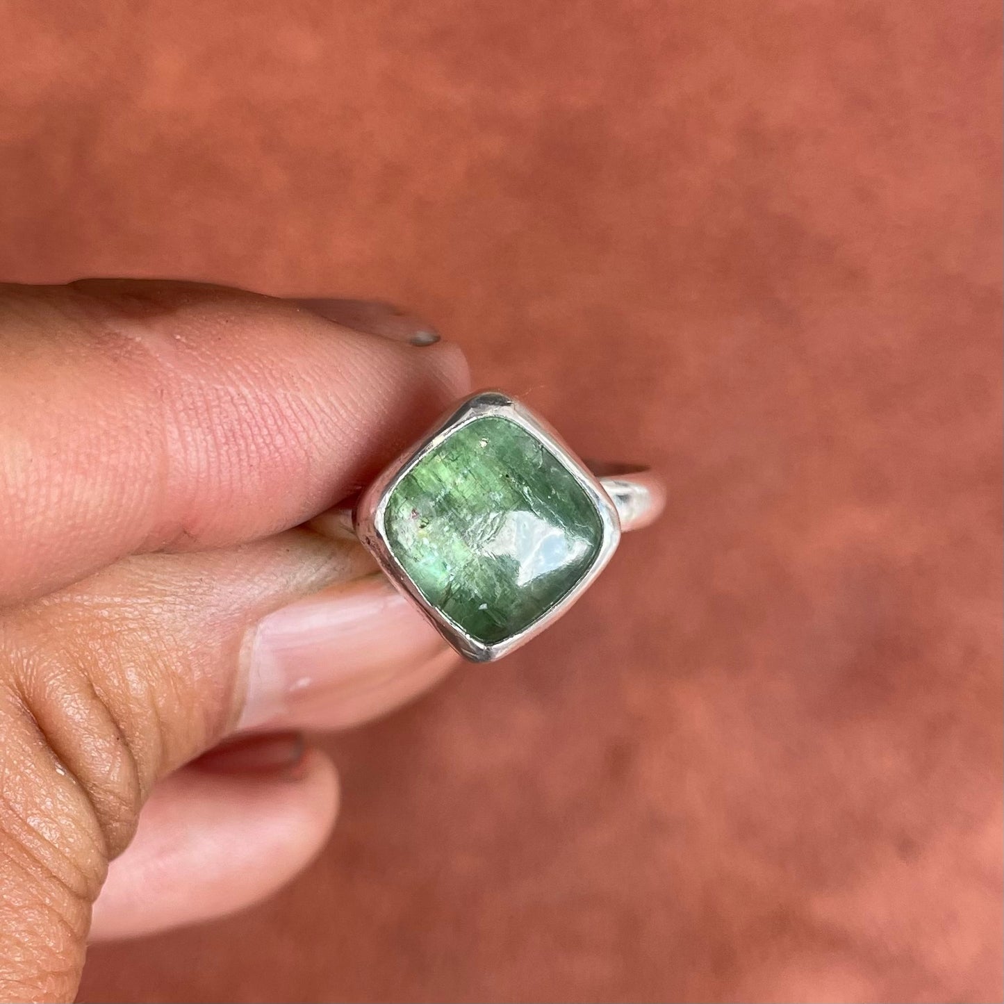 ~GREEN KYANITE RING~ SIZE9.25