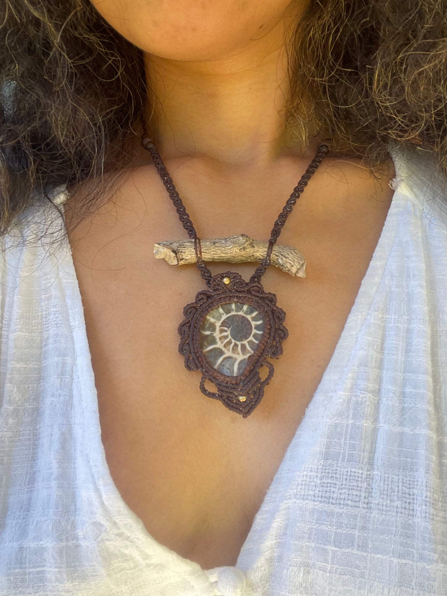 ~GROUNDING NECKLACE~AMMONITE+DRIFTWOOD