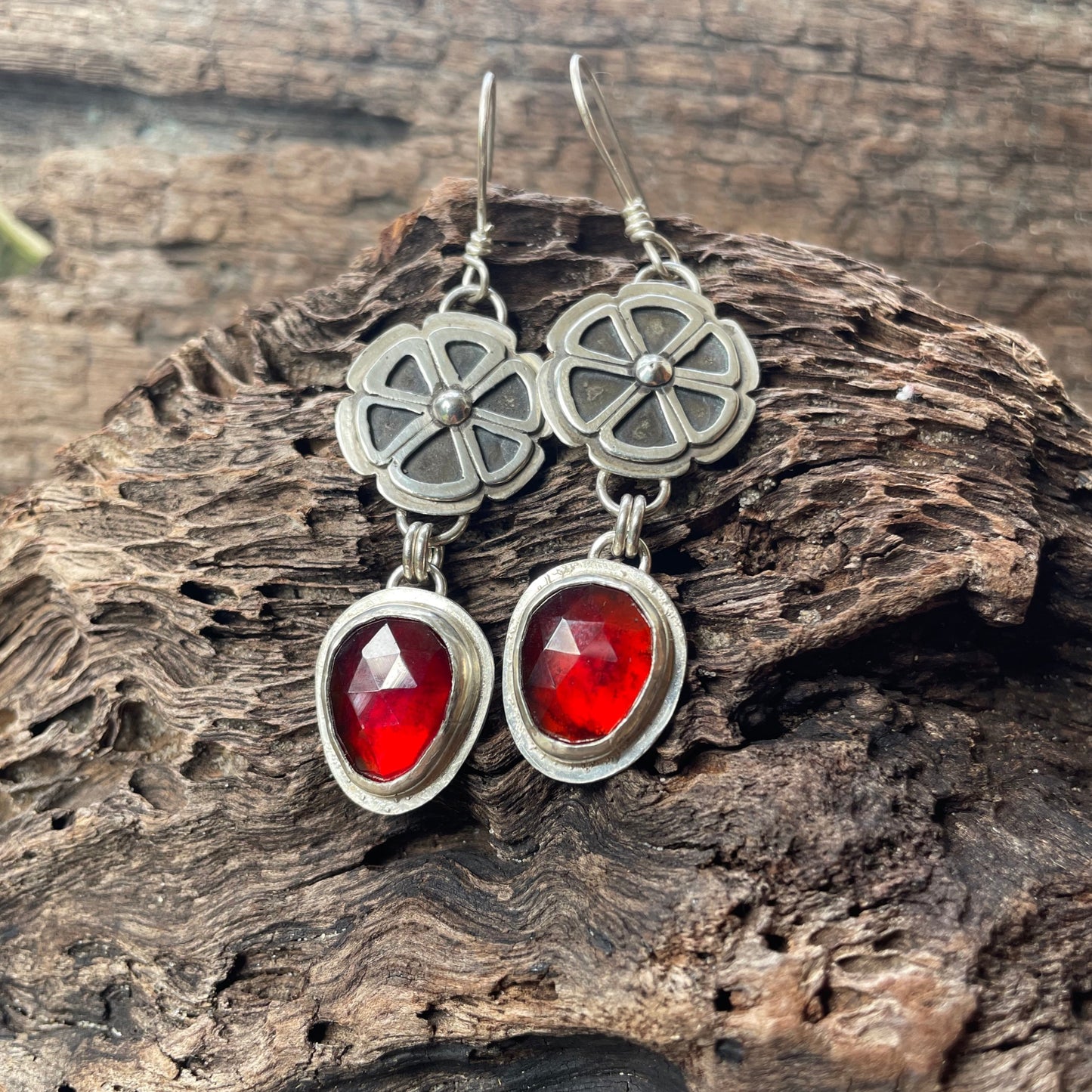 ~STRAWBERRY FLOWER EARRINGS~Garnet