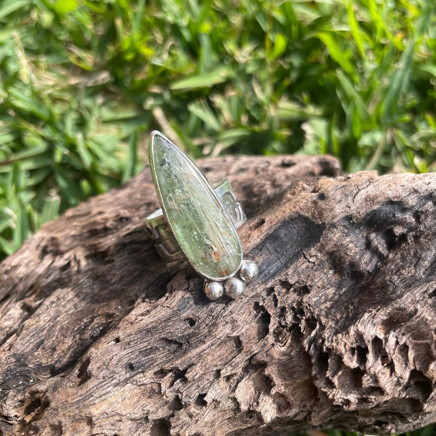 ~GREEN KYANITE RING~ size US7.5(O1/2)